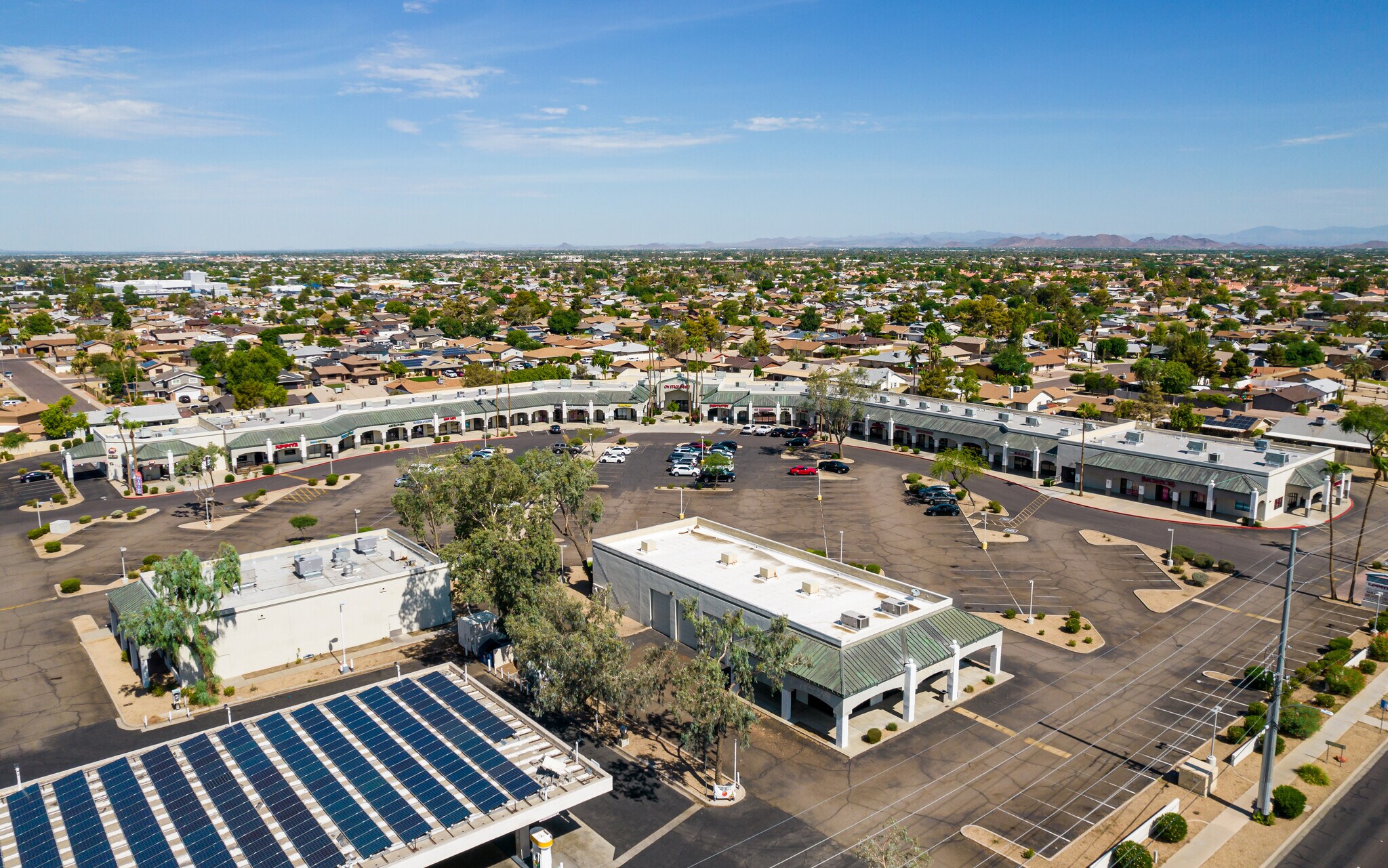 5930 W Greenway Rd, Glendale, AZ à louer Photo du bâtiment- Image 1 de 16