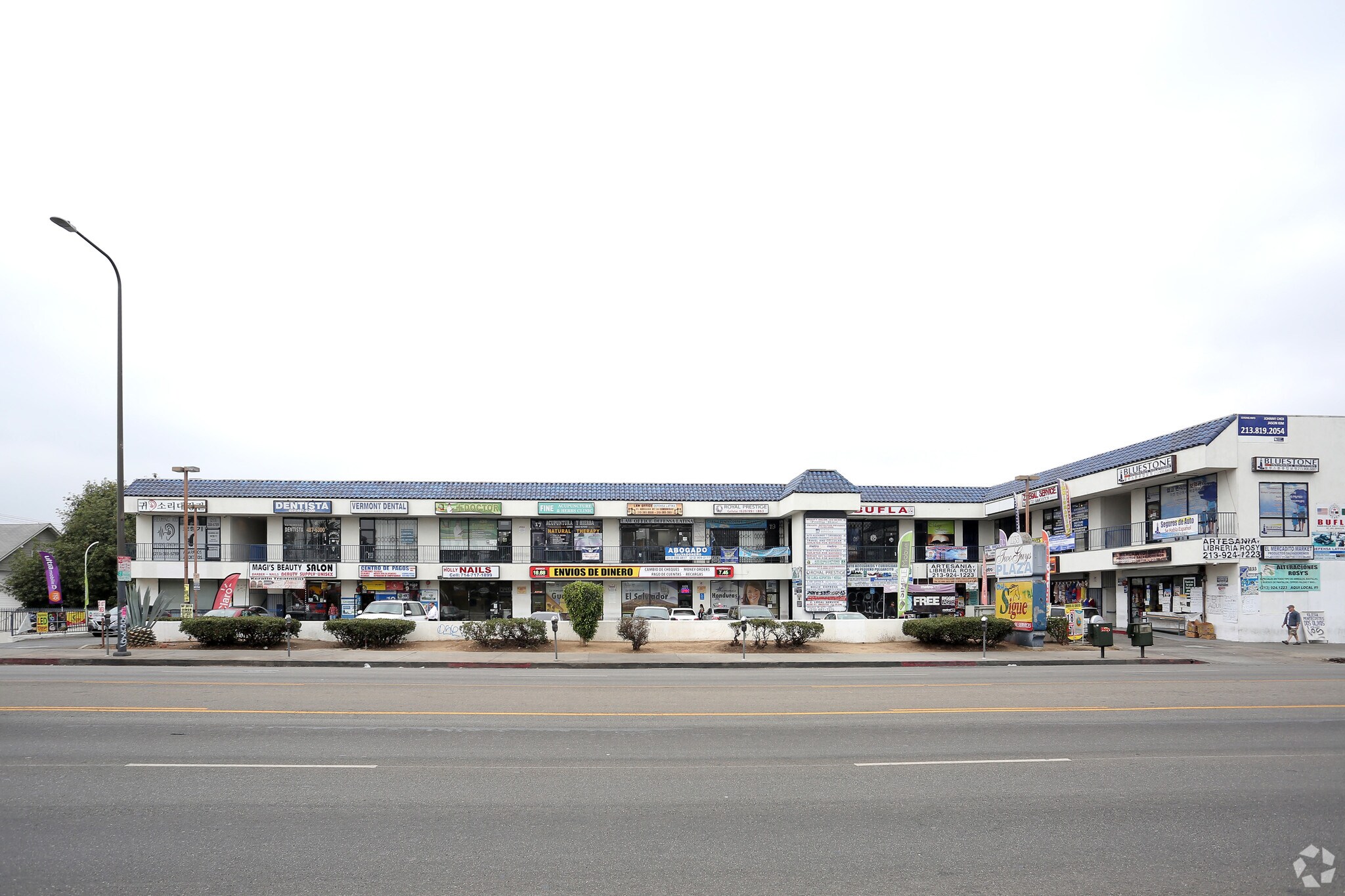 1133 S Vermont Ave, Los Angeles, CA for lease Primary Photo- Image 1 of 26