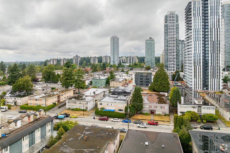 6735 Dow Av, Burnaby, BC à vendre - Aérien - Image 3 de 3