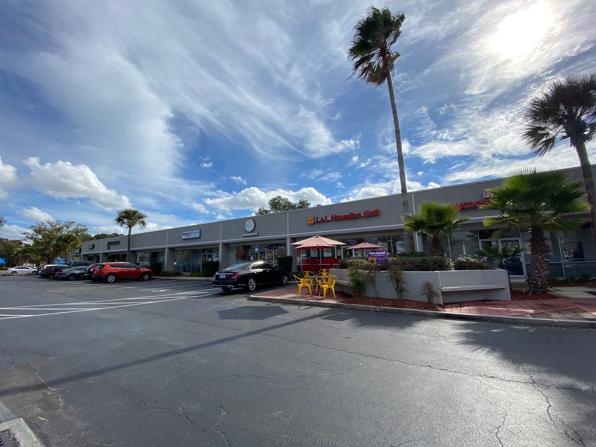 8380 Baymeadows Rd, Jacksonville, FL for lease Primary Photo- Image 1 of 9