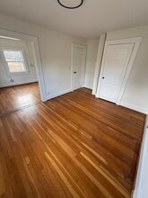 137 West St, Pittsboro, NC à louer Photo intérieure- Image 2 de 9