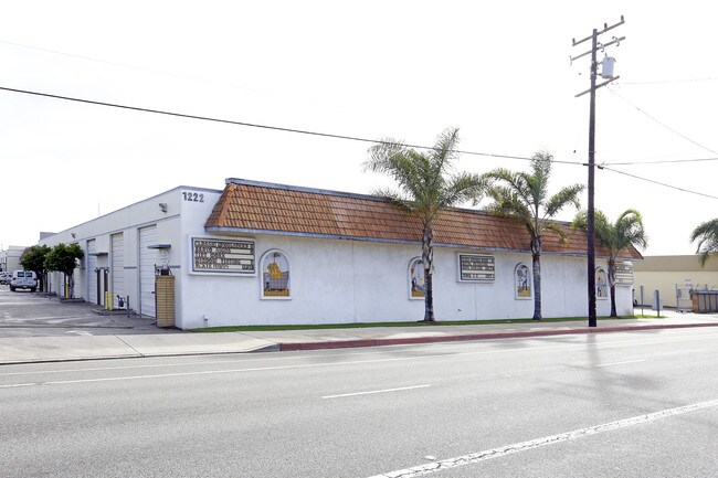 Plus de détails pour 1222-1230 Saviers Rd, Oxnard, CA - Industriel à louer