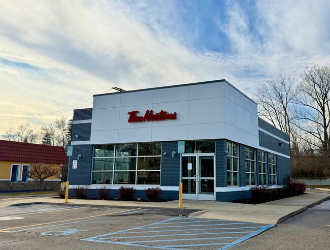 Plus de détails pour 16815 Middlebelt Rd, Livonia, MI - Commerce de détail à louer