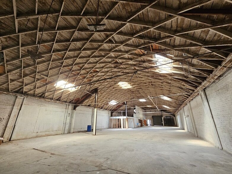 1416 S Flower St, Los Angeles, CA for lease - Building Photo - Image 2 of 9