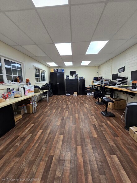 2529 Chambers St, Vernon, CA à louer - Photo du bâtiment - Image 3 de 8