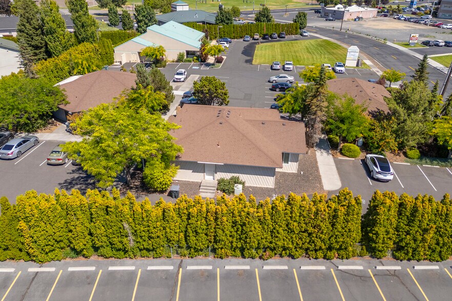 830 Sharon Ave E, Moses Lake, WA à vendre - Aérien - Image 3 de 59