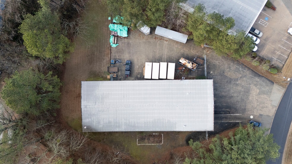 107 P Rickman Industrial Dr, Canton, GA à louer - Photo du bâtiment - Image 3 de 3