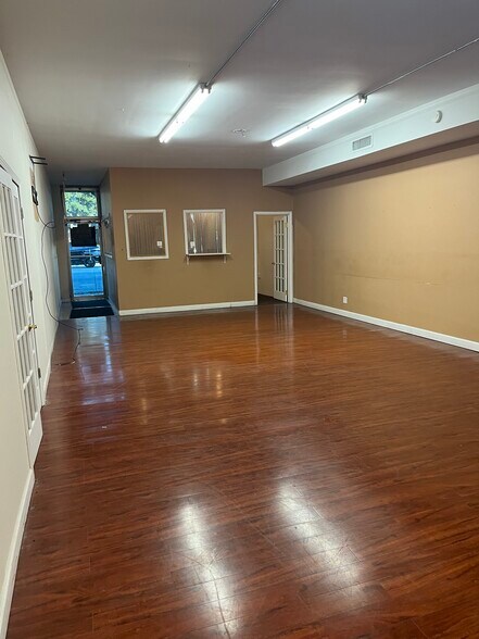 10700-10710 S Western Ave, Chicago, IL à louer - Photo intérieure - Image 3 de 3