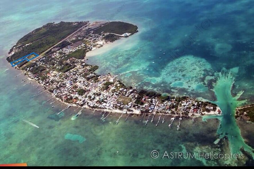 Terrain dans block 12, Caye Caulker à vendre - Photo du bâtiment - Image 2 de 5