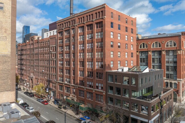 Plus de détails pour 727 S Dearborn St, Chicago, IL - Multi-résidentiel à vendre