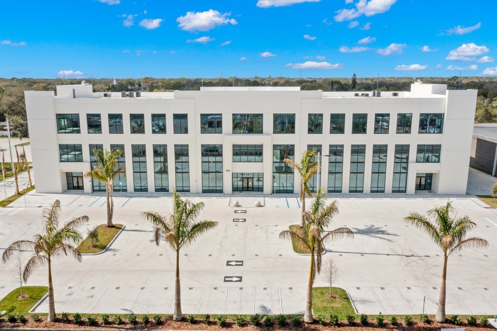 10050 N Florida Ave, Tampa, FL à louer Photo du bâtiment- Image 1 de 8