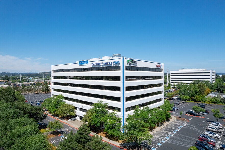700 S Renton Village Pl, Renton, WA for lease - Building Photo - Image 2 of 8