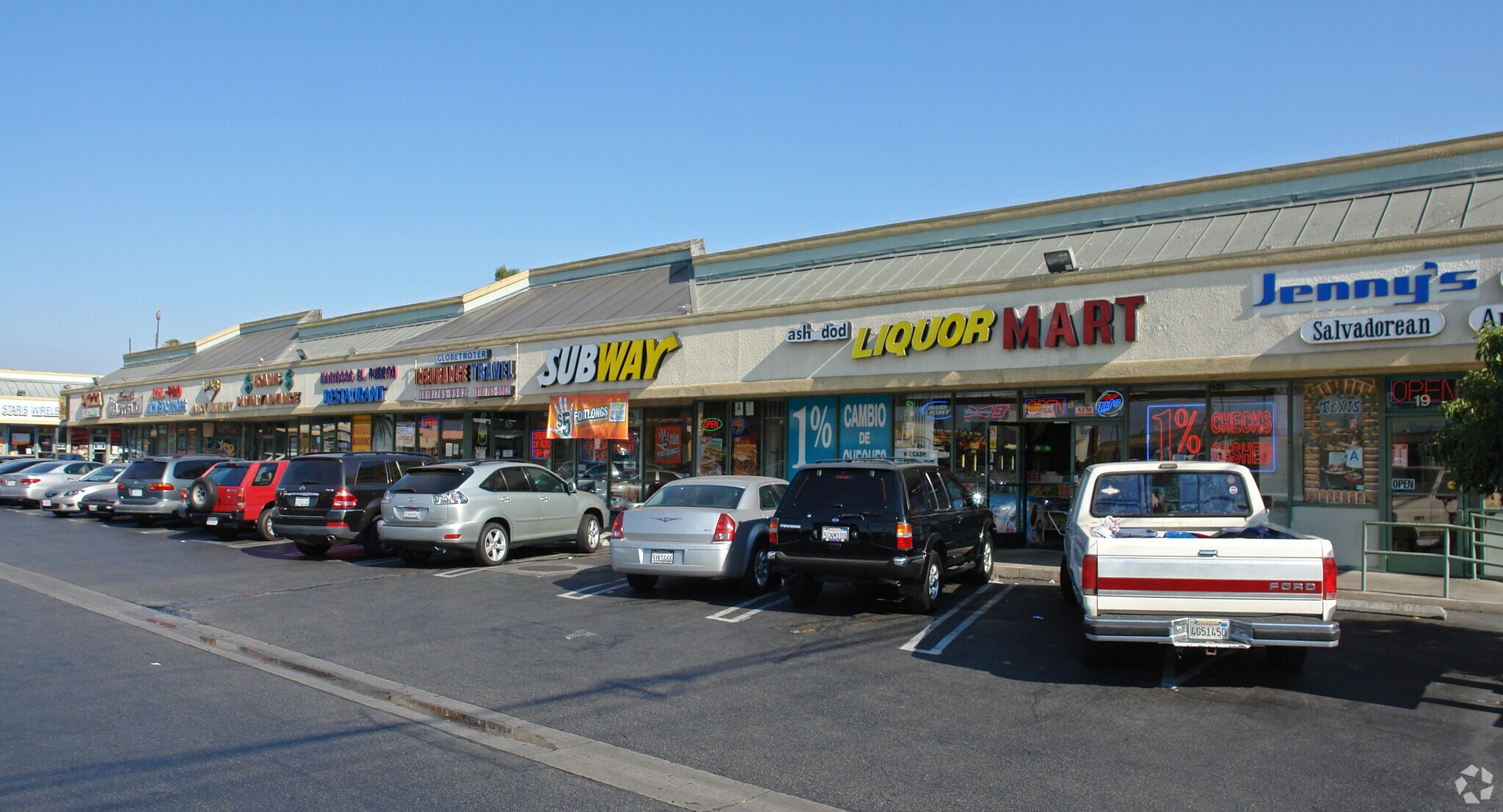 12650 Sherman Way, North Hollywood, CA à vendre Photo du bâtiment- Image 1 de 1