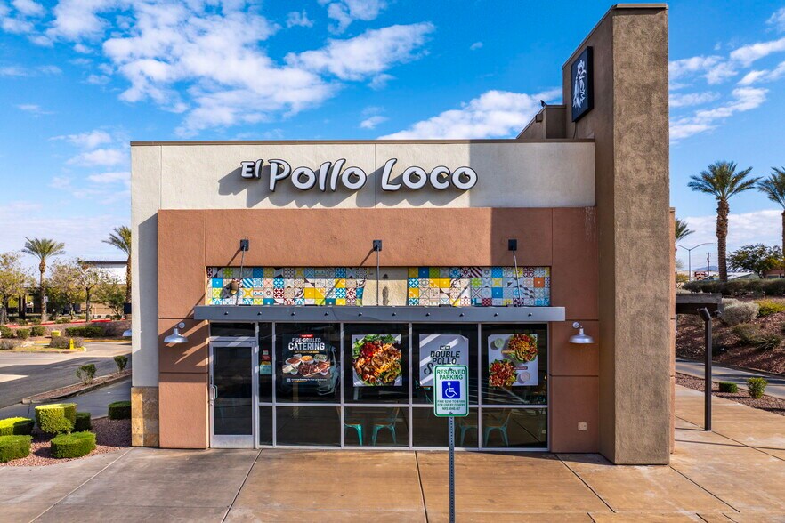 274 W Lake Mead Pky, Henderson, NV à vendre - Photo du bâtiment - Image 2 de 23