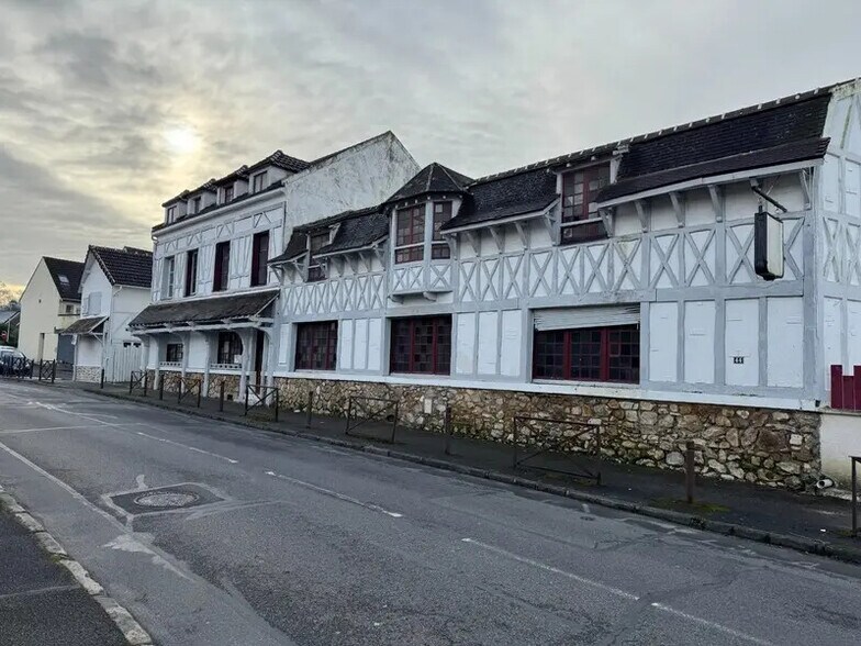 Retail in Émerainville for sale - Building Photo - Image 2 of 2