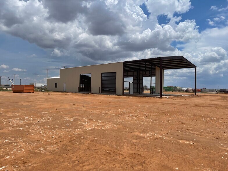 TBD 3930 SCR 1233, Midland, TX à vendre - Photo du bâtiment - Image 3 de 11