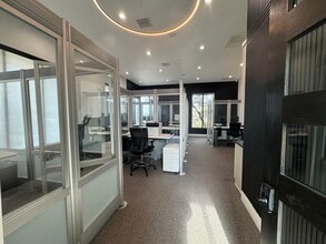 3502 Wild Cherry Dr, Austin, TX for lease Interior Photo- Image 1 of 7