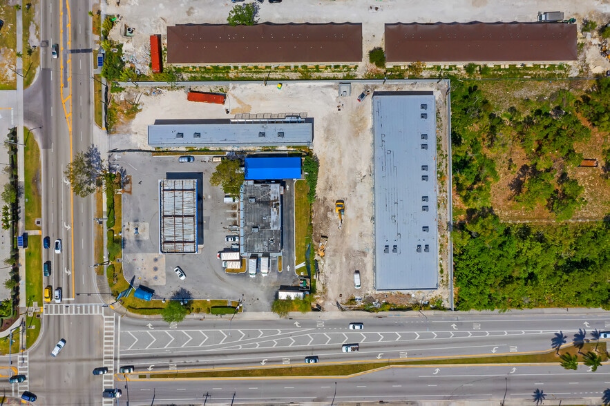 11045 SW 216th St, Miami, FL for lease - Building Photo - Image 2 of 5
