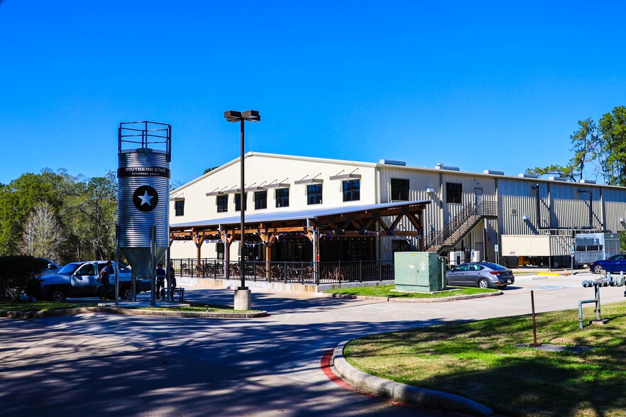 3525 N Frazier St, Conroe, TX for sale - Building Photo - Image 2 of 15