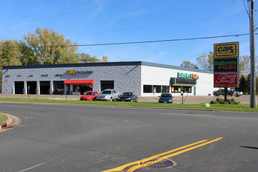 1101-1109 NE County Highway 10, Spring Lake Park, MN à louer - Photo du bâtiment - Image 2 de 2