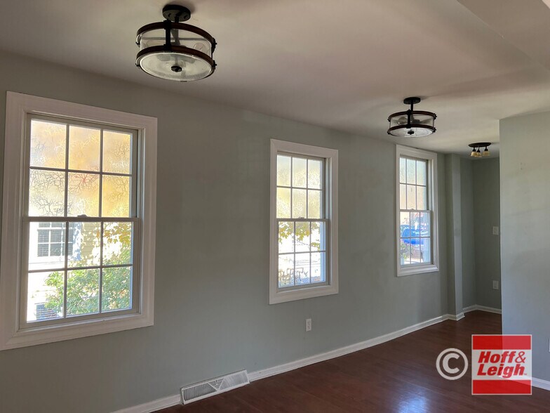 218-220 N Main St, Hudson, OH à vendre - Photo intérieure - Image 3 de 5