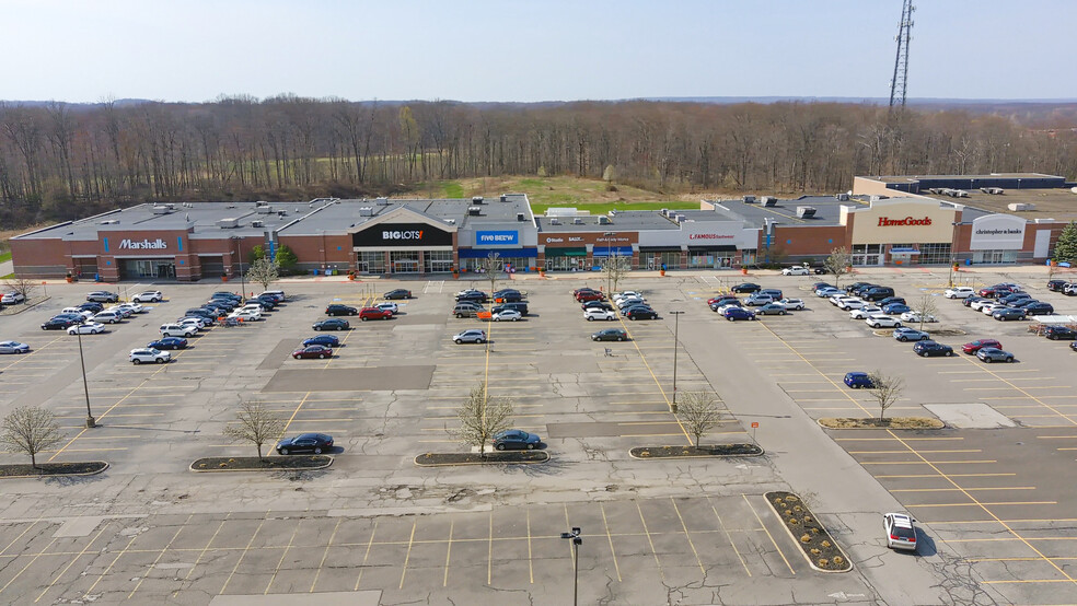 7055-7205 N Aurora Rd, Aurora, OH for lease - Building Photo - Image 1 of 16