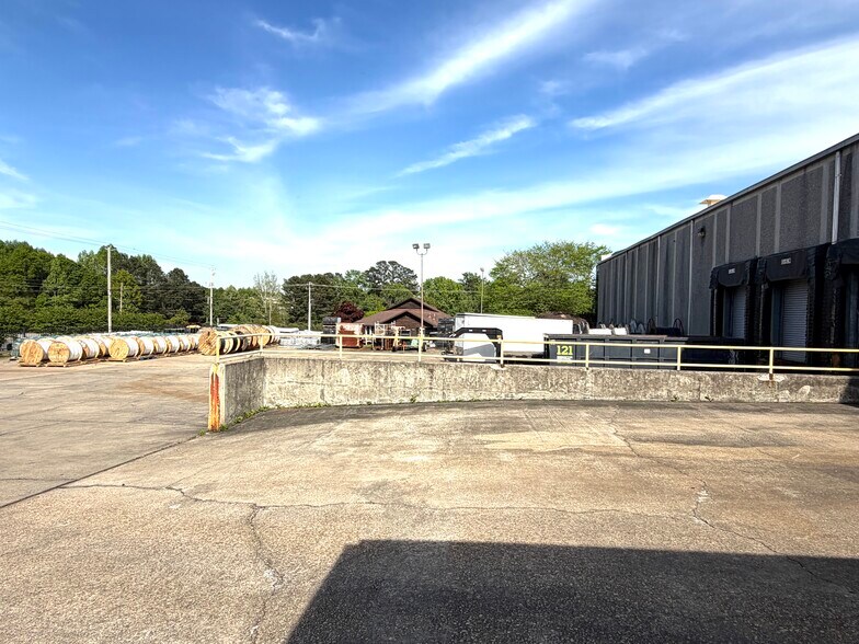 507 Walker St, Opelika, AL à louer - Photo du bâtiment - Image 3 de 21