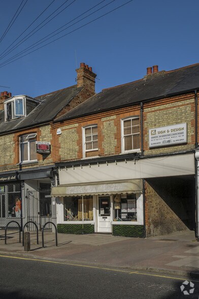 30 High St, Northwood à vendre - Photo du bâtiment - Image 3 de 4