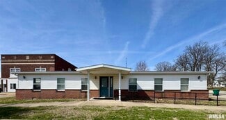 Plus de détails pour 130 N Broadway St, Table Grove, IL - Bureau à vendre