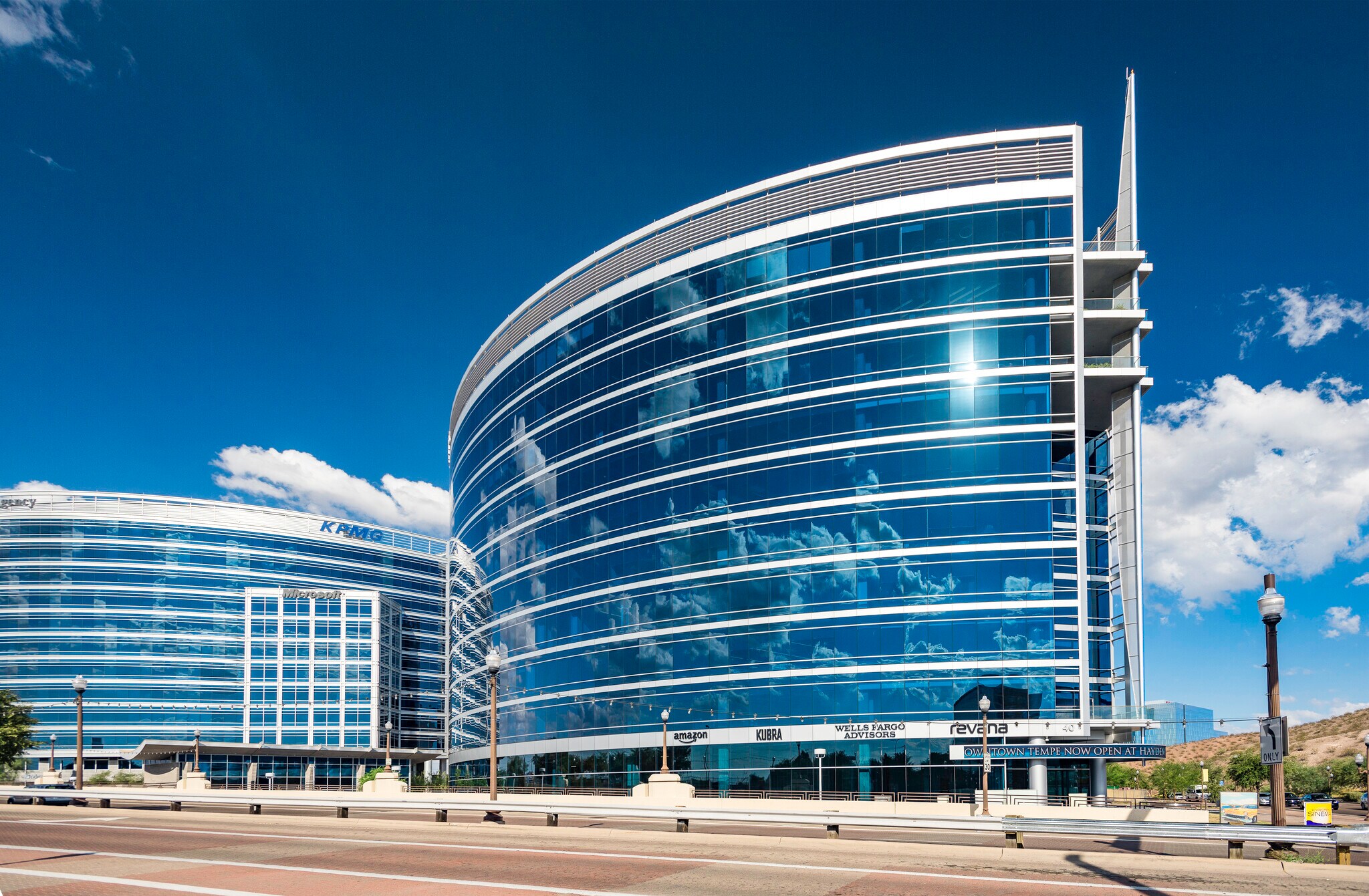 40 E Rio Salado Pky, Tempe, AZ à louer Photo principale- Image 1 de 7