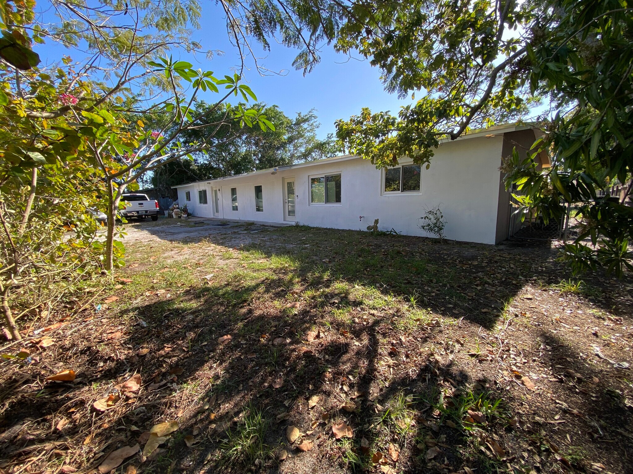 1405 Kirk Rd, West Palm Beach, FL à vendre Photo du bâtiment- Image 1 de 1