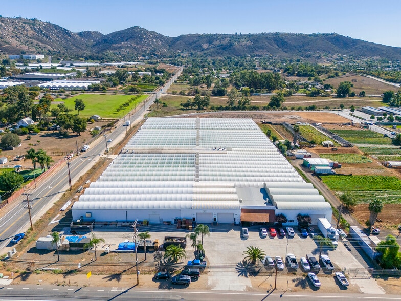 2075 N Twin Oaks Valley Rd, San Marcos, CA for lease - Building Photo - Image 1 of 43