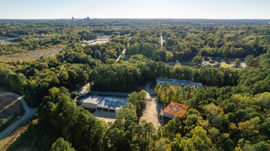 2420 Kiss Dr, Durham, NC - AÉRIEN Vue de la carte - Image1