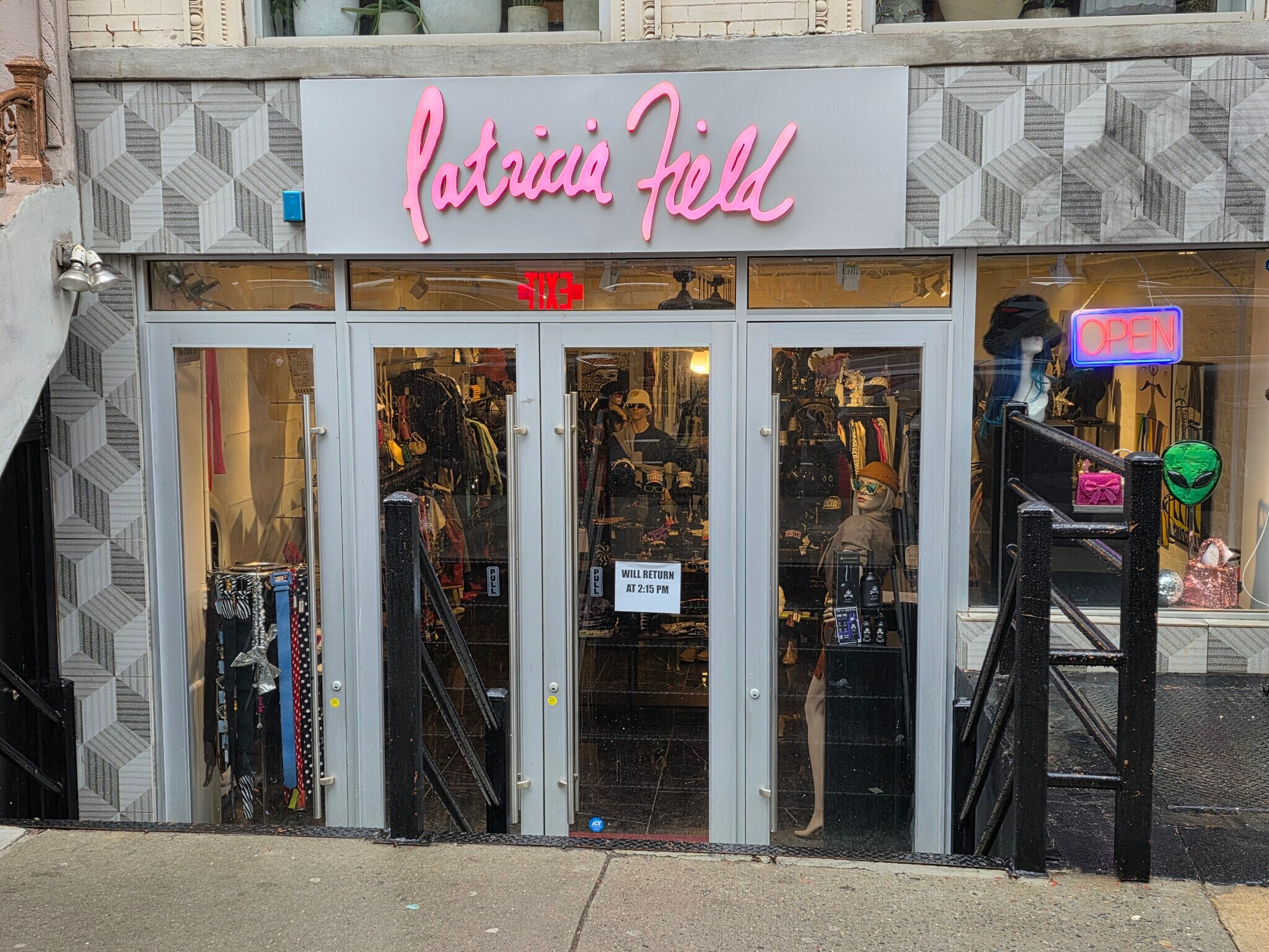 211 E Broadway, New York, NY for lease Building Photo- Image 1 of 15