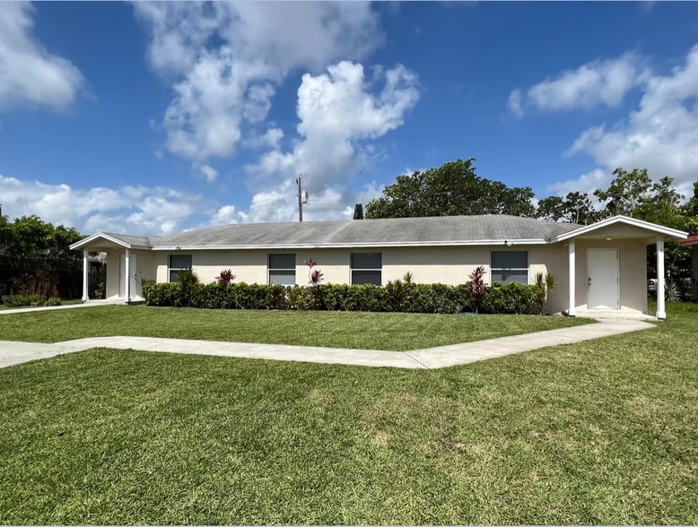 2211 SE 3rd St, Boynton Beach, FL for sale - Primary Photo - Image 1 of 6