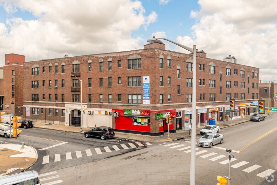 130-146 Garrett Rd, Upper Darby, PA à vendre - Photo principale - Image 1 de 66