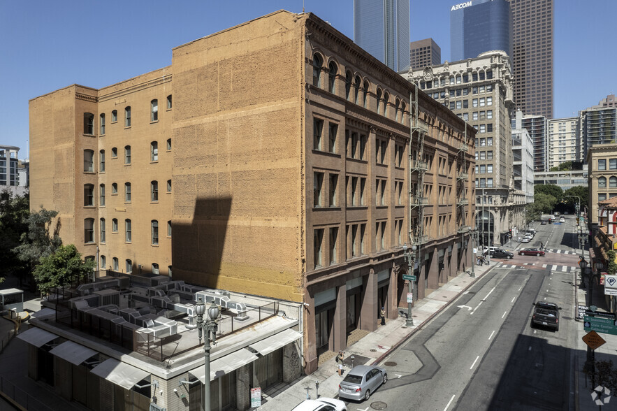 300-310 S Broadway, Los Angeles, CA for lease - Building Photo - Image 2 of 4