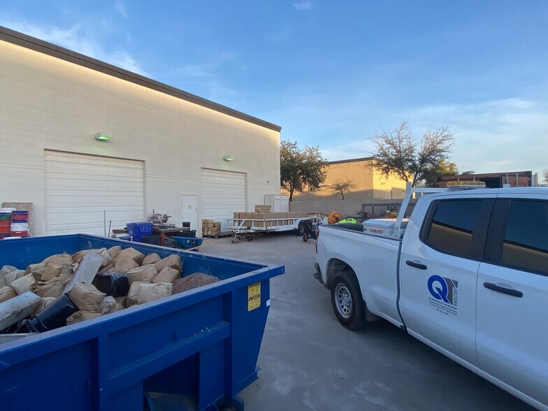 175 S Hamilton Pl, Gilbert, AZ à vendre - Photo du bâtiment - Image 3 de 9