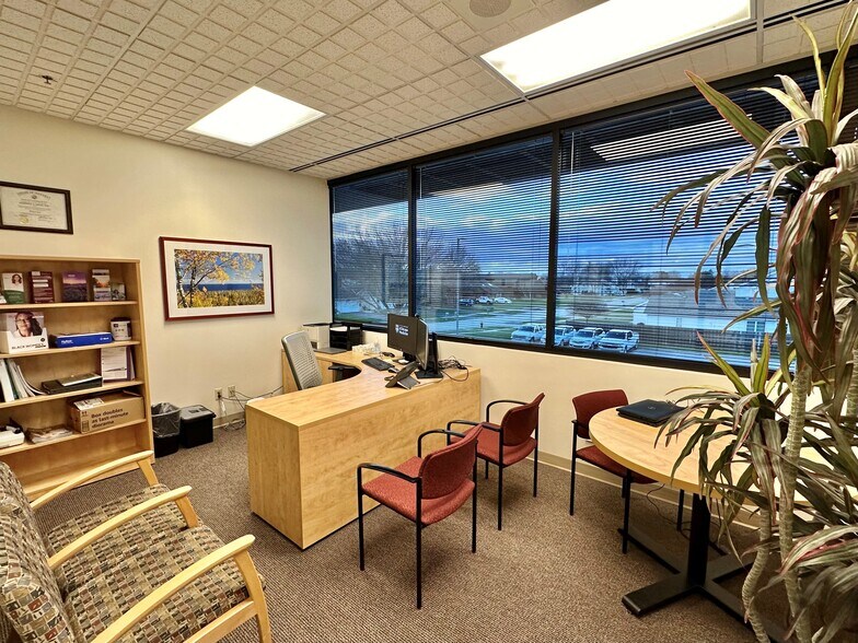 222 Indianapolis Blvd., Schererville, IN à louer - Photo intérieure - Image 2 de 12