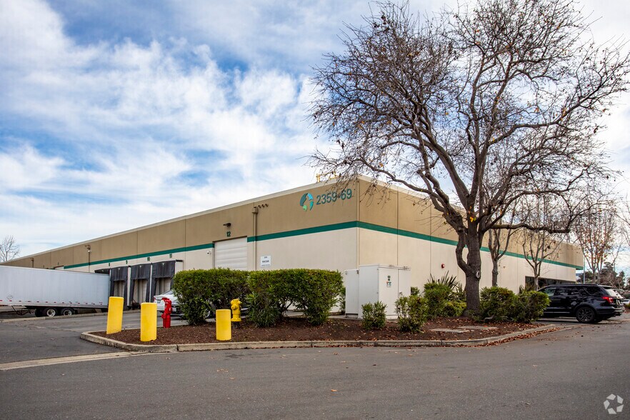 2359-2369 Lincoln Ave, Hayward, CA à louer - Photo du bâtiment - Image 2 de 4