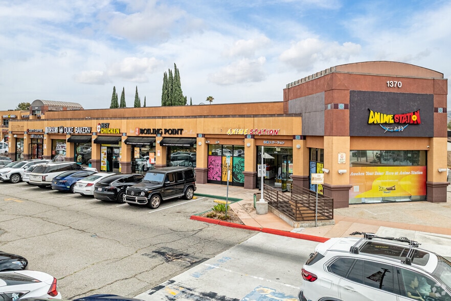 1370 Fullerton Rd, Rowland Heights, CA à louer - Photo du bâtiment - Image 2 de 6