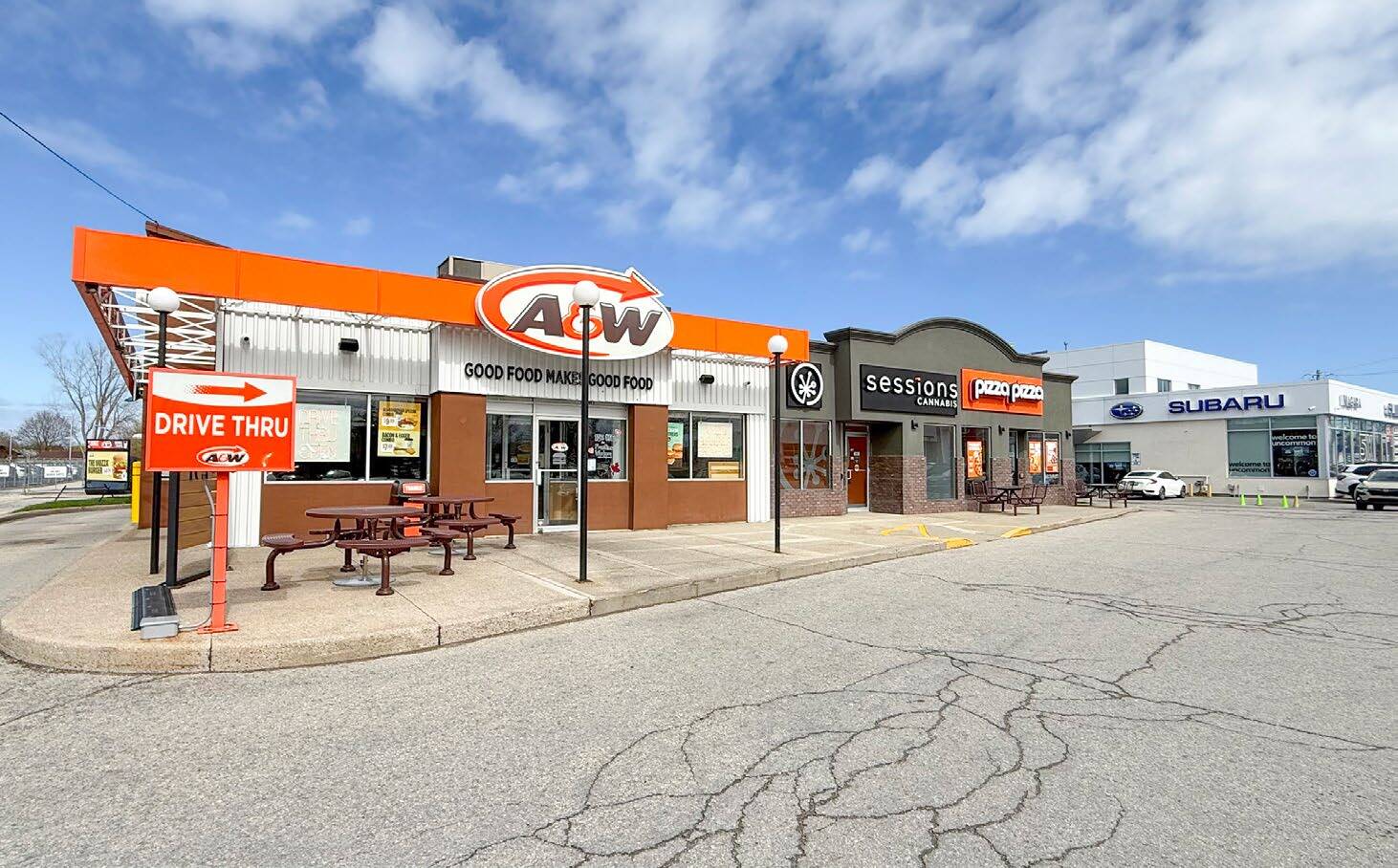 367 Lake St, St Catharines, ON for lease Building Photo- Image 1 of 3