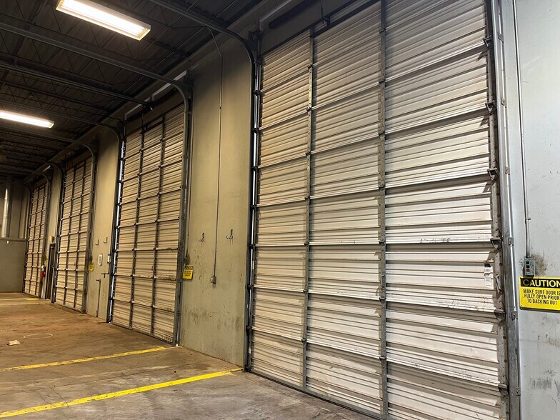 5300 SW 33rd St, Oklahoma City, OK à louer - Photo intérieure - Image 2 de 10