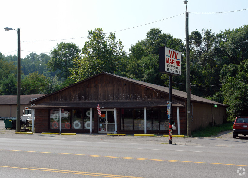 6913 Maccorkle Ave, Saint Albans, WV for lease - Primary Photo - Image 1 of 2