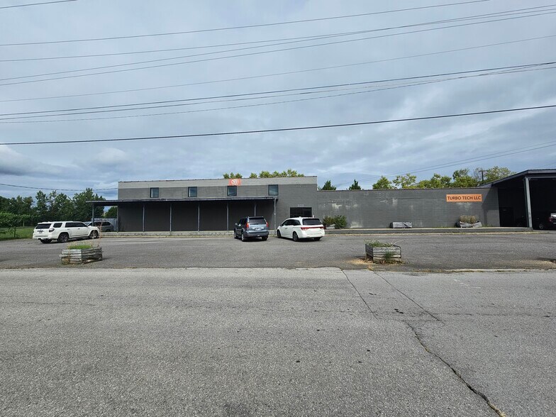 1129 Baldwin St, Chattanooga, TN à vendre - Photo du bâtiment - Image 2 de 18