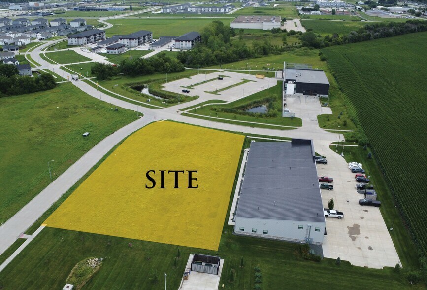 1400 NW Gettysburg Ln, Waukee, IA for sale - Building Photo - Image 1 of 2