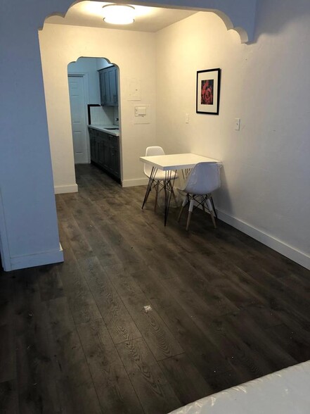 7630 Byron Ave, Miami Beach, FL for sale - Interior Photo - Image 2 of 48