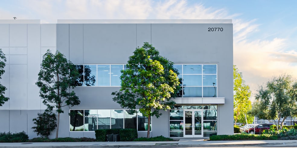20770 Nordhoff St, Chatsworth, CA for lease - Building Photo - Image 2 of 11