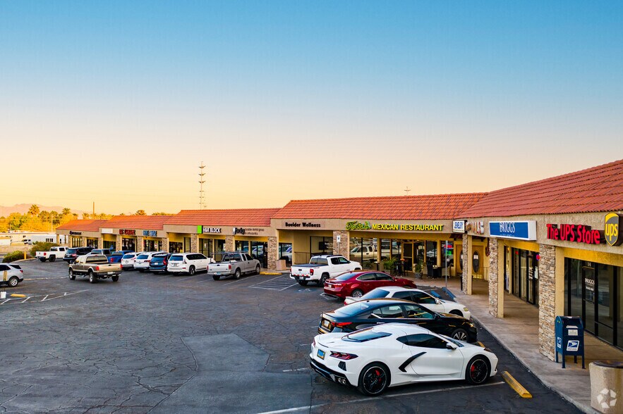 802 Buchanan Blvd, Boulder City, NV à louer - Photo du bâtiment - Image 2 de 2