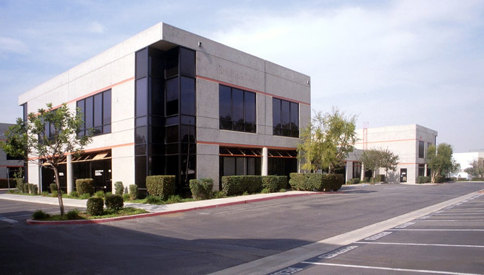 1750 California Ave, Corona, CA à louer - Autre - Image 2 de 22